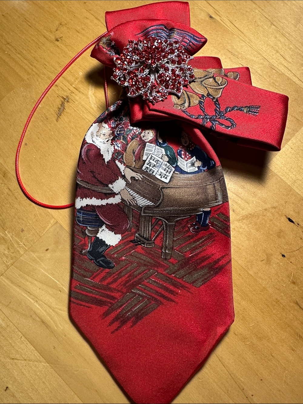 Stafford Italian Silk Red Holiday Necklace Tie with Santa at Piano Scene